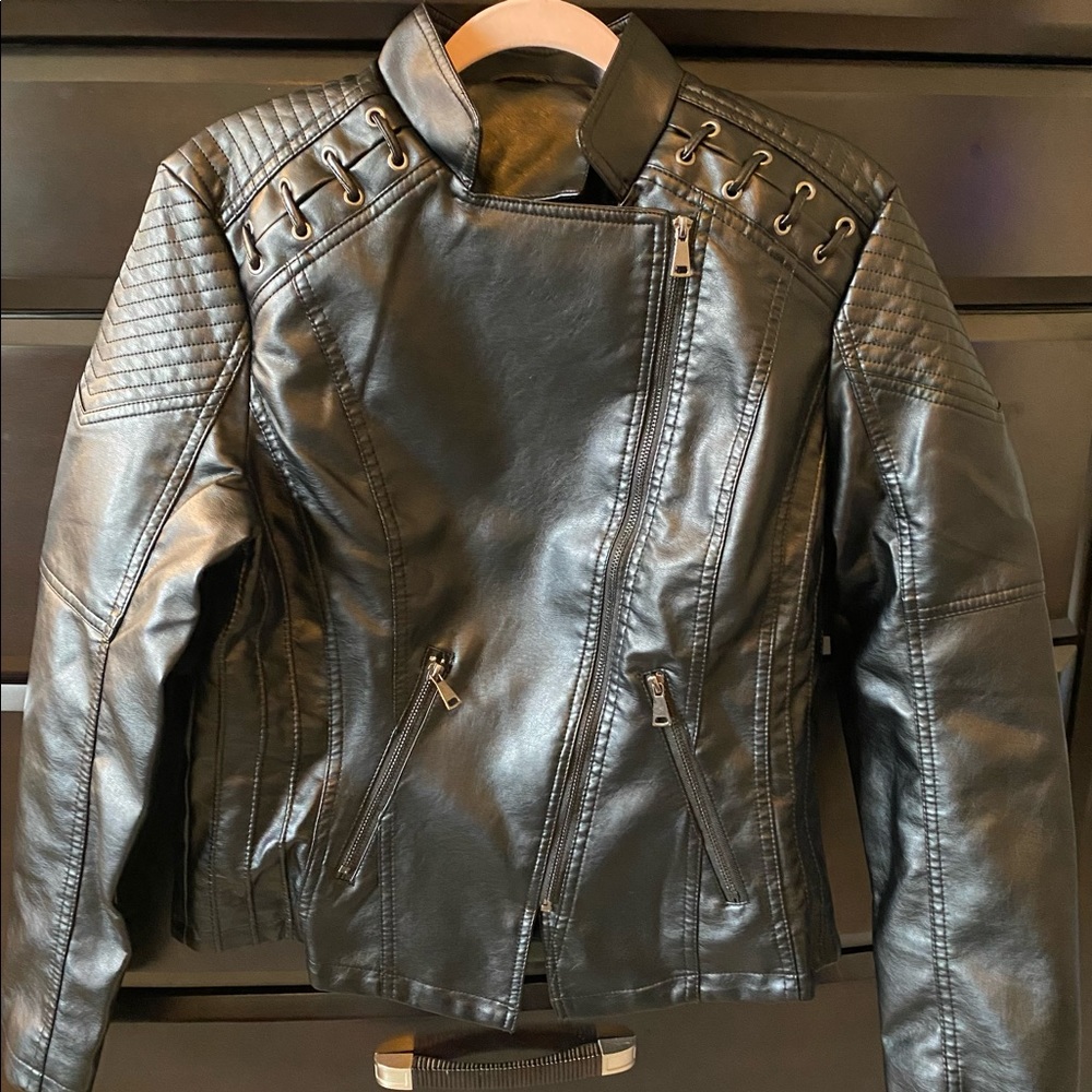 Women’s Slim Fit Moro Leather Jacket